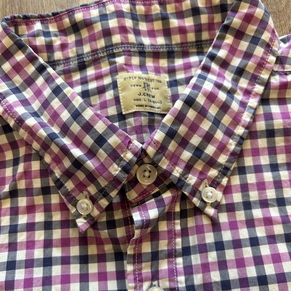 I Crew, Banana Republic, Zara and Old Nay shirts for sale. - Picture 11 of 16